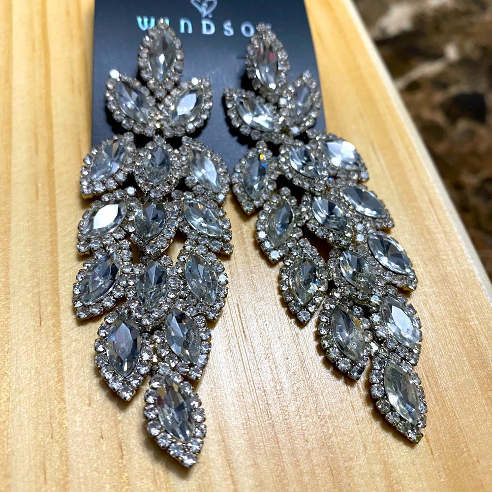 Glamorous chandelier earrings from Windsor Store